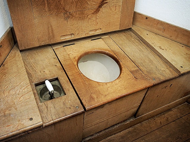 suchý záchod